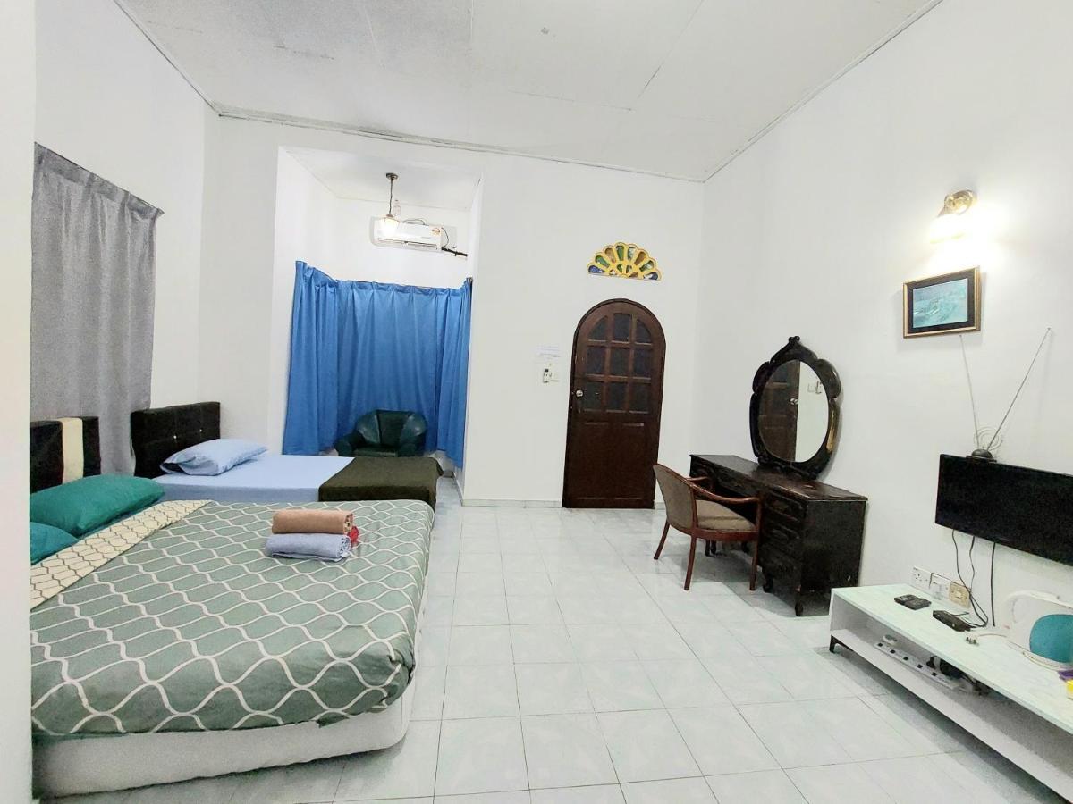 Rumah Rehat Qnm Holidays كُوالا تيرينغانو المظهر الخارجي الصورة
